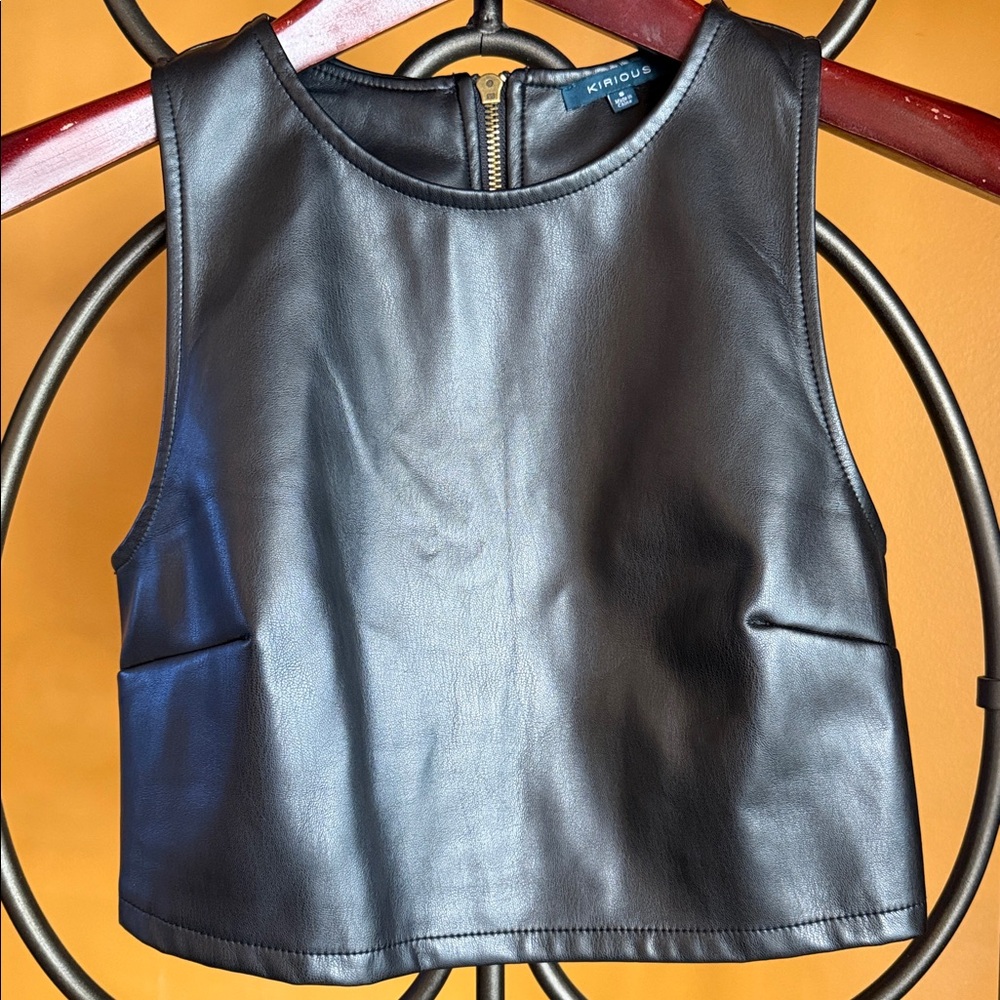 KIRIOUS LOS ANGELES Faux Crop Top